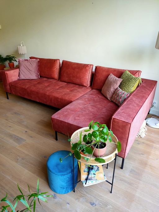 BRANDNEUES SOFA!