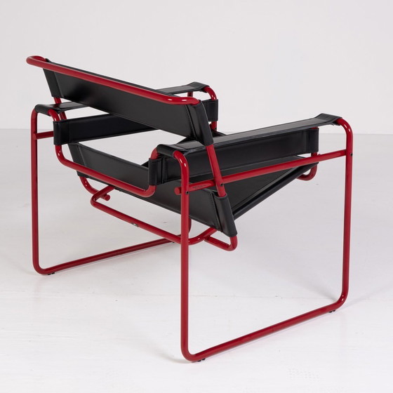 Image 1 of Knoll Wassily B3 Rouge Matte-New-Unused Series 2024 In Black Leather By Marcel Breuer