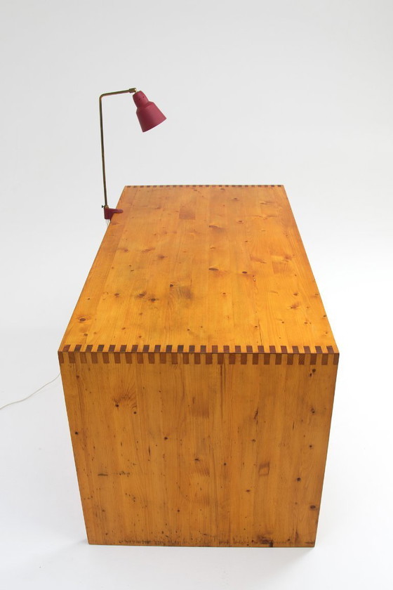 Image 1 of Scrivania in pino massiccio - Ate van Apeldoorn