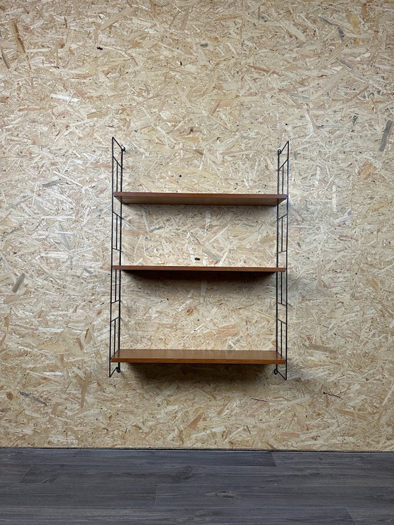 Image 1 of Anni '60-'70 scaffale in teak Scaffale a muro WHB Germania Scaffale a corda Design danese