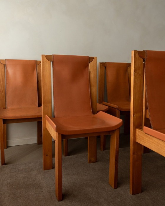 Image 1 of Brutalistische iep en lederen eetkamerstoelen van Giovanni Luigi Gorgoni voor Roche Bobois, jaren 70, set van 7