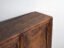 Credenza in pino con due ante e pannelli smerlati – Cina, circa 1950 – Credenze (photo 14 of 40)