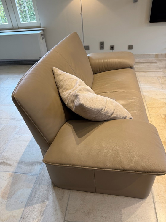 Salon Jori Linea + poef, 3-5 zitsbanken, Leer, Beige (foto 4 van 6)