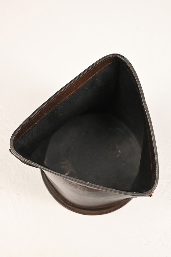 Image 1 of Papelera de cuero