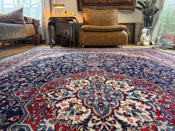 Image 1 of Large hand-knotted carpet (321x213) – timeless Persian elegance