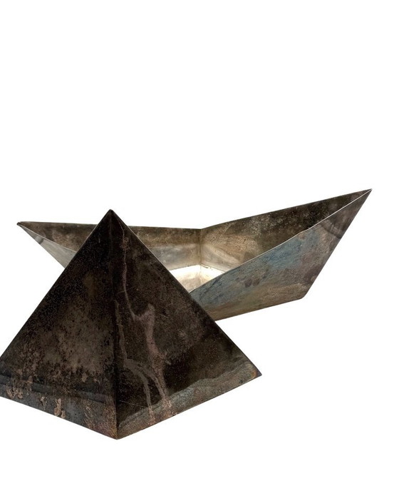 Image 1 of Scultura moderna a forma di barca di carta argentata, Paola C. di Aldo Cibic, Italia, anni '80