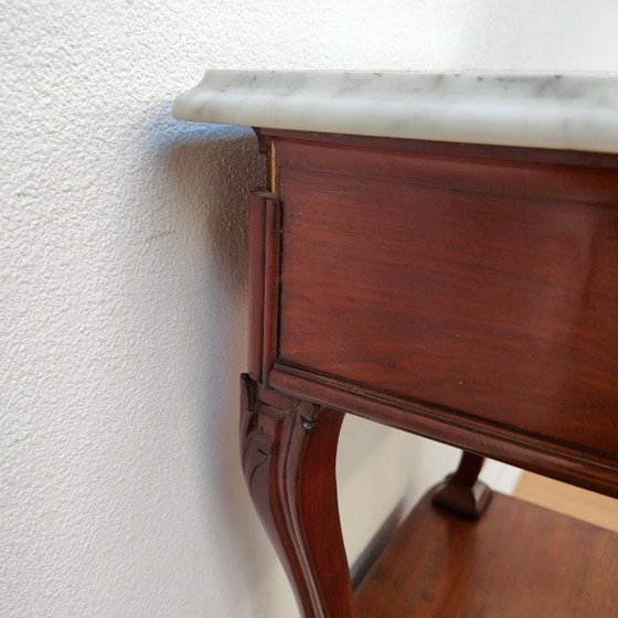 Image 1 of Table de chevet ancienne vintage avec plateau en marbre
