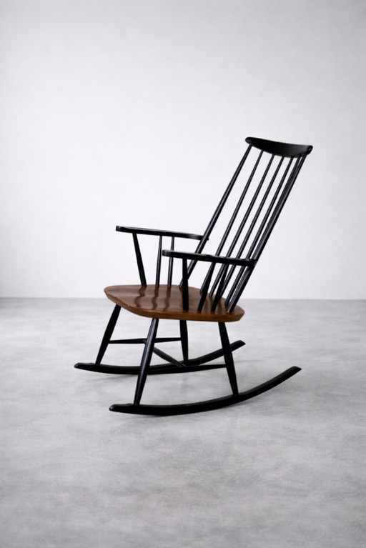 Sedia a dondolo in legno finlandese moderna di metà secolo, di Ilmari Tapiovaara per Asko, anni '60