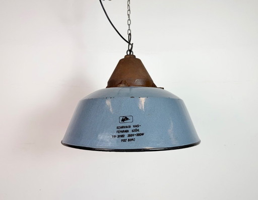 Lampada a sospensione in ghisa e smalto grigio industriale, anni '60