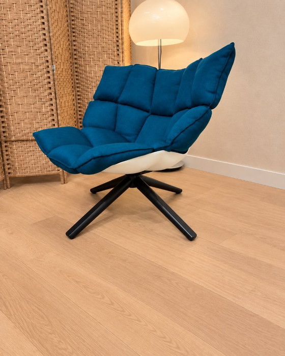 Poltrona B&B Italia Husk Blu Come Nuova + Garanzia, Poltrone, Tessile, Plastica, Modern (foto 3 di 12)