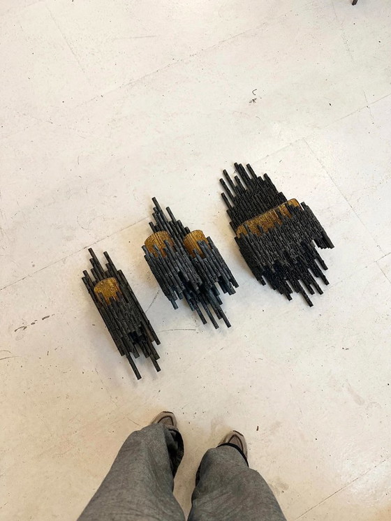 Image 1 of Set di tre applique brutaliste in acciaio e vetro testurizzato, Italia anni '70