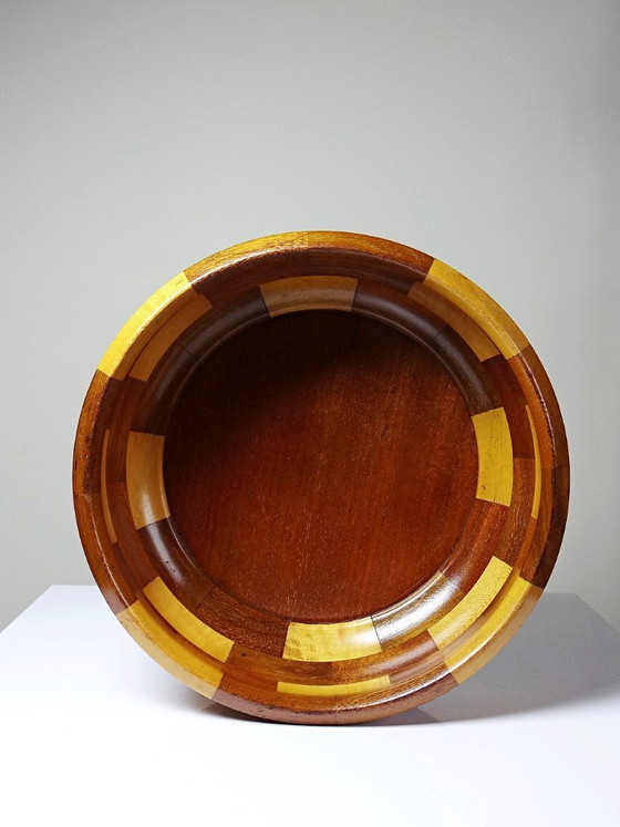 Image 1 of Fruttiera vintage in legno massello, assemblata, con design patchwork, risalente agli anni '70-'80.
