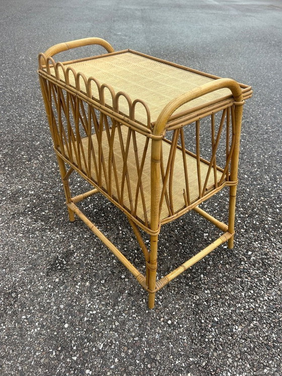 Image 1 of tavolino laterale in rattan e vimini