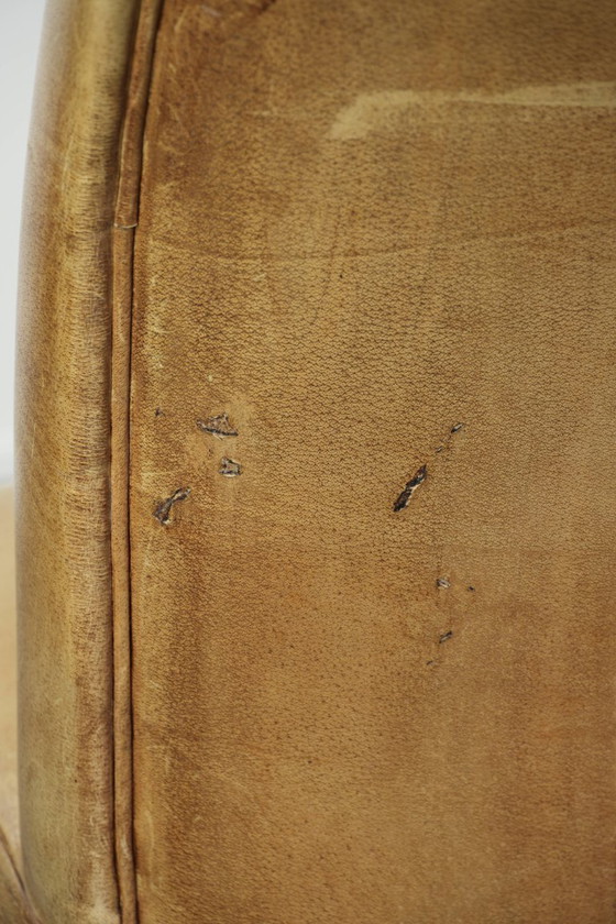 Image 1 of 6 chaises de salle à manger en cuir de vachette clair, avec une belle couleur claire, une assise confortable et un dossier haut.