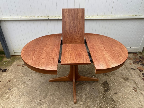 Image 1 of Scandinavian extendable round teak table, 115cm diameter, 152cm length, an70