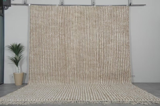 Commande de 3 tapis marocains sur mesure – Travertin à motif robe de moine, Taupe uni et Blanc naturel uni 