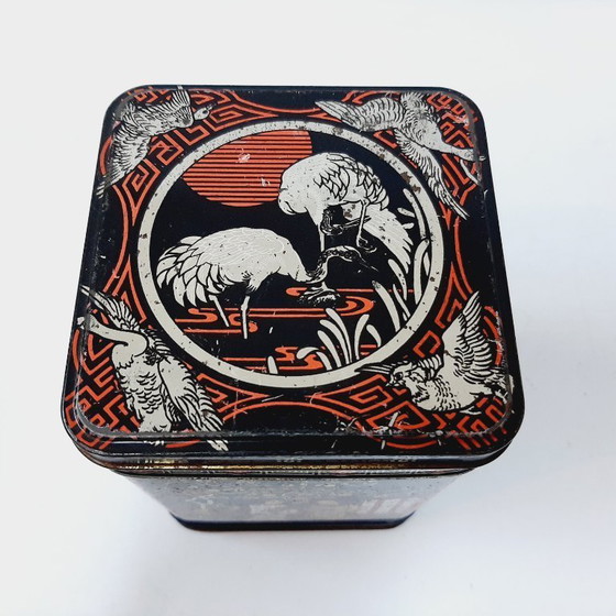Image 1 of Vintage oriental rectangular tin box