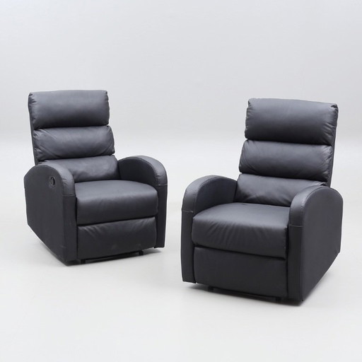 MIO — Paire de fauteuils inclinables (probablement « Alfred ») — Repose-pieds à levier latéral