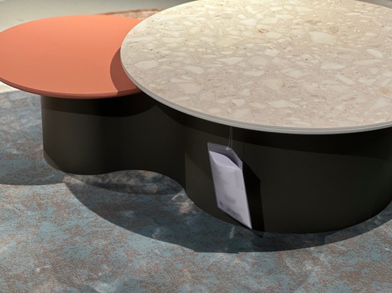Image 1 of Pode Flowy coffee table