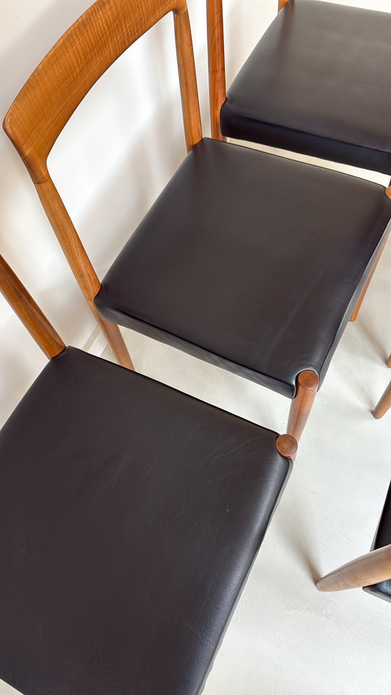 Image 1 of Fünf antike Lübke-Esszimmerstühle aus Holz mit Kunstledersitzen