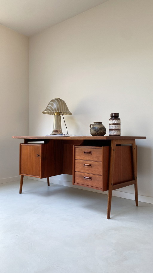 Bureau design vintage en teck
