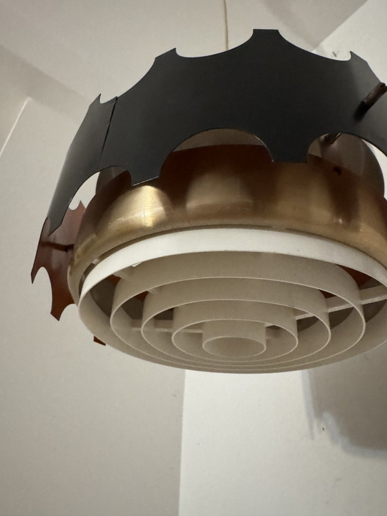 Image 1 of Hanglamp in zwart en koperkleurig design uit de jaren 60