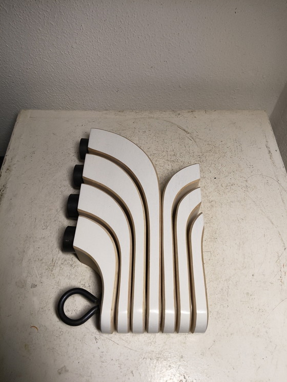 Image 1 of 2919 Design House Stockholm, chandelier pliant en bois d'hévéa laqué par Jonas Grundell