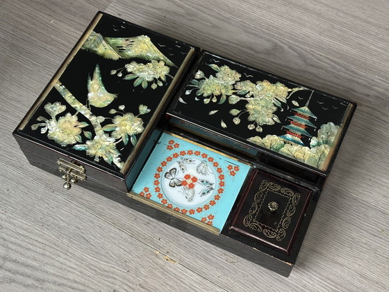 Image 1 of Ostasiatische Schmuckschatulle aus Perlmutt, Najeon Chilgi, handgefertigt, antik