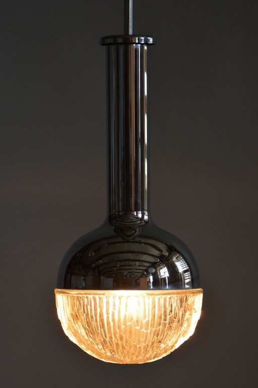 Lámpara de araña restaurada de mediados de siglo, cromo, acero, cristal, recableada, Italia, década de 1960. (photo 2 of 9)