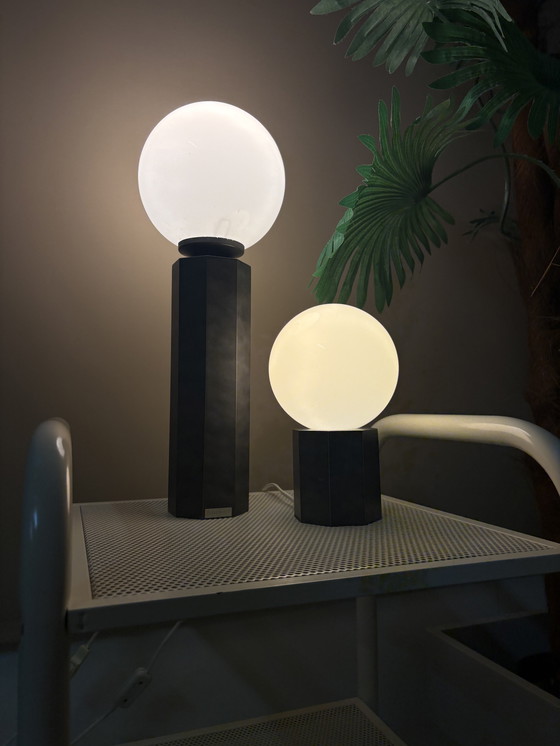 Image 1 of Lot de 2 lampes sur pied vintage Bony Design Space Age, globe en verre gris
