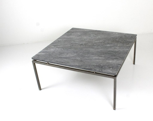 table basse en marbre chromé