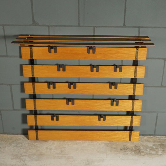 Perchero/armario escandinavo – madera de teca – década de 1960 – Metal (photo 2 of 7)