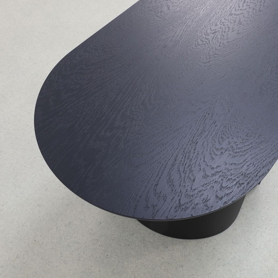 Image 1 of Tavolino laterale Totem Pill nero di Design by Puik