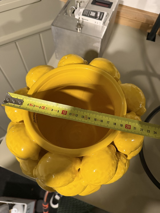 Des Pots Zitronenvase / Blumentopf – Gelbe Keramik – Vasen, Ceramic (photo 4 of 5)