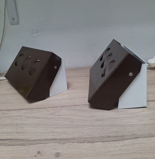 Juego de 2 lámparas de mesilla de noche vintage Hamalux de color marrón.