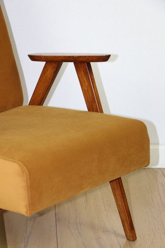 Classic Vintage Golden Velvet Armchair Jade - Like Chierowski Model - 2 Pieces Available – Axel Concept (photo 11 of 11)