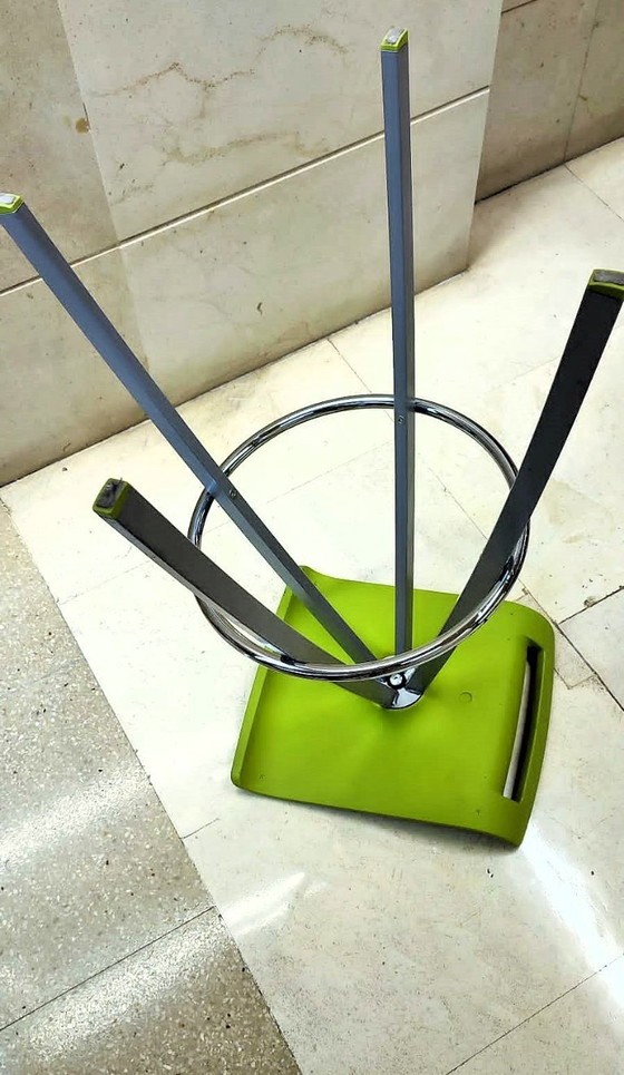 Image 1 of Sgabelli di design moderno - Verde lime (ottime condizioni)