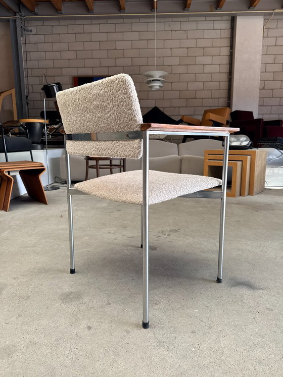 't Spectrum Armchair, Gijs van der Sluis – Metal, Textile (photo 5 of 11)