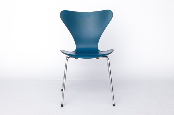 Image 1 of 2 Arne Jacobsen Series 7 Chairs – Model 3107 – Fritz Hansen Vintage 1950s Dining Chairs