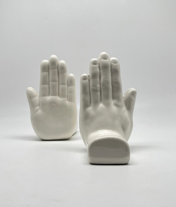 Image 1 of Vintage keramische handvormige boekensteunen – Sculpturaal Europees design uit de jaren 70 (set van 2)
