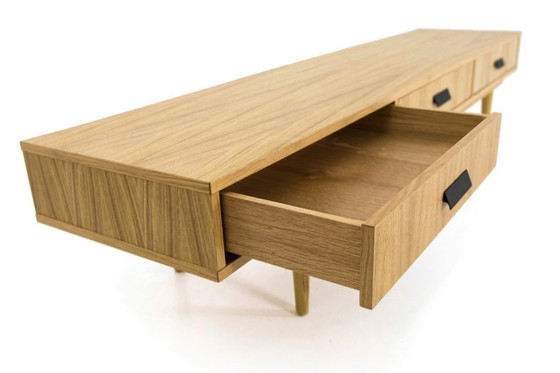 Image 1 of Buffet bas en chêne 3 tiroirs - L01