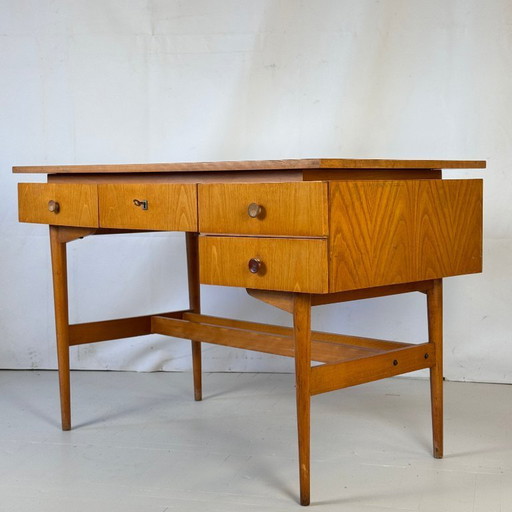 Bureau hongrois vintage, années 1960 - Spacieux avec tiroir verrouillable