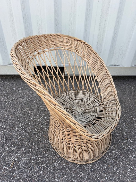 Image 1 of Wicker lounge set, 3 armchairs and a table, 1970s