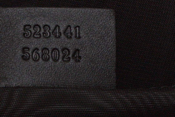 Gucci, Clutch con cerniera in pelle nera Guccy x SEGA (photo 9 of 12)