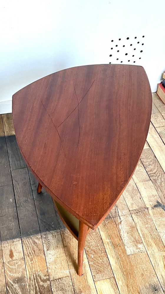 Tripod Coffee Table, 1950s/60s – Plastic, Plexiglass (photo 4 of 34)