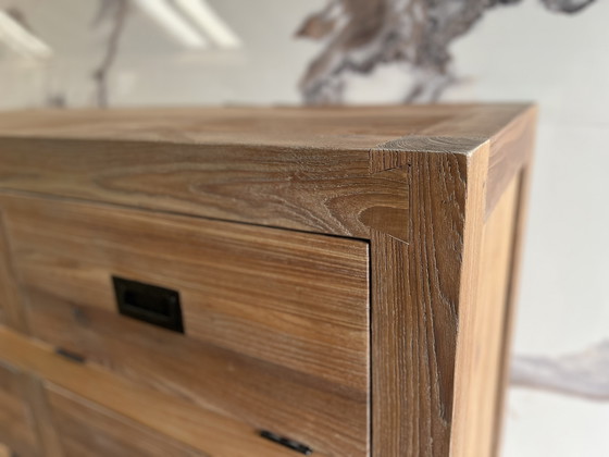 Image 1 of Teak Dressoir Robuust