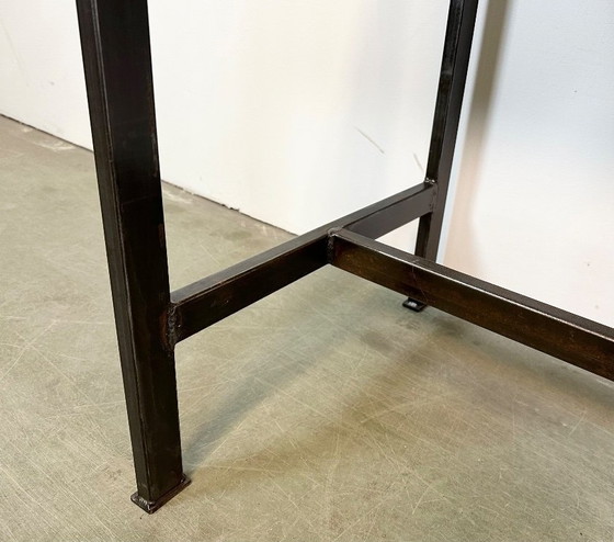 Image 1 of Table de travail industrielle à trois tiroirs en fer, années 1960