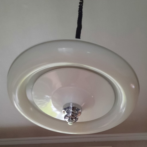 Lampada UFO retrò, stile era spaziale. Lampada a sospensione massiccia anni '70.