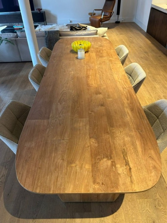Image 1 of Dining table