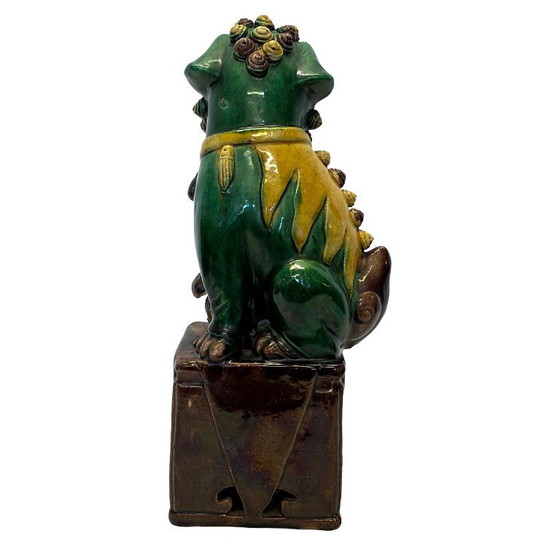 Image 1 of Statue de chien Fu en céramique de lion de temple chinois